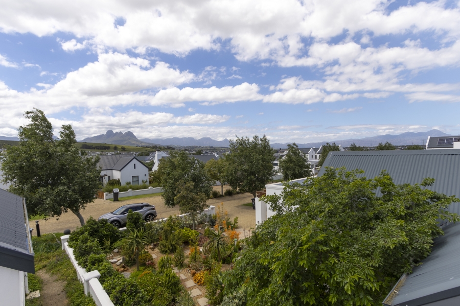 4 Bedroom Property for Sale in Croydon Olive Estate Western Cape